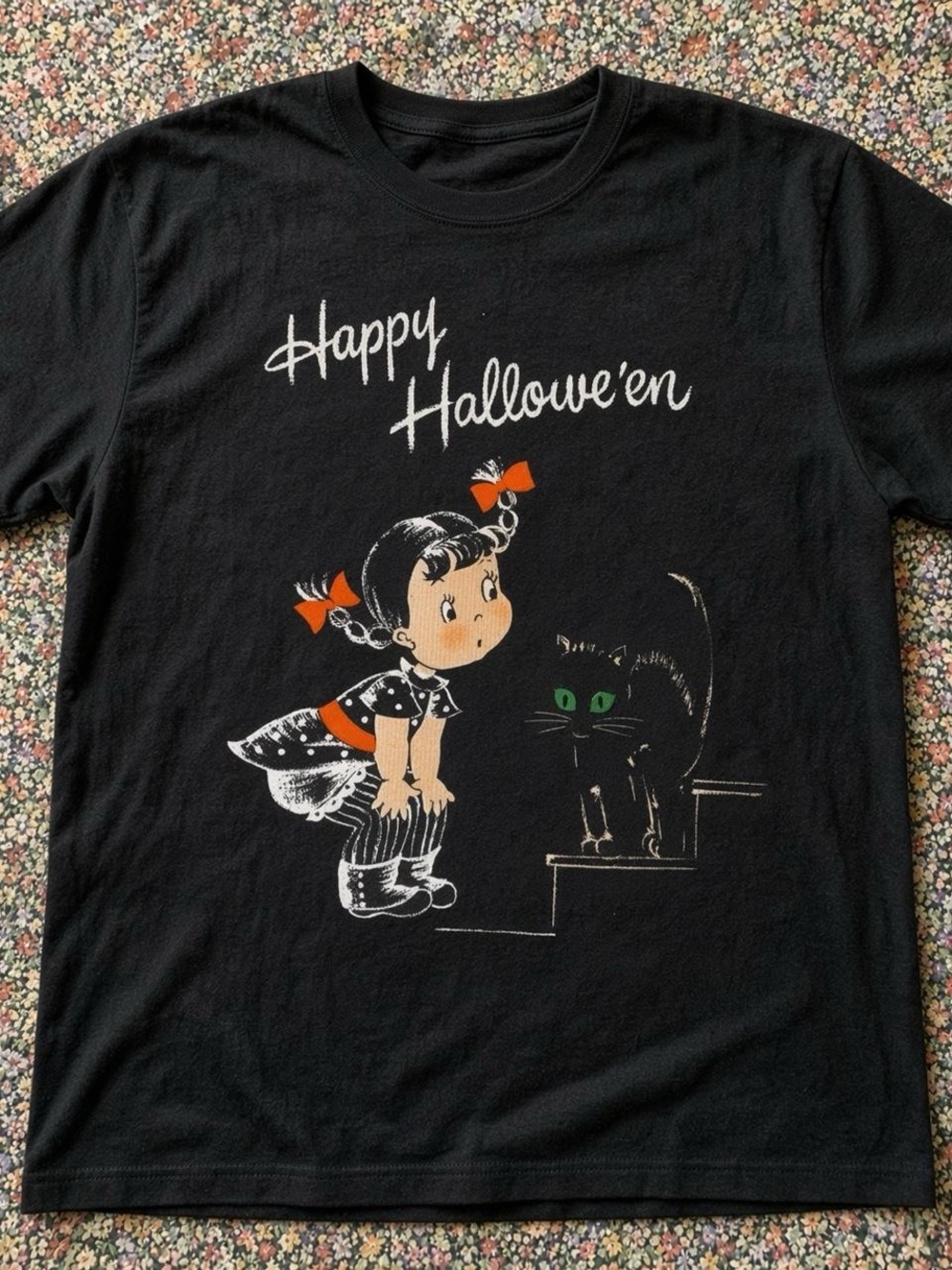 Black Happy Halloween graphic tee